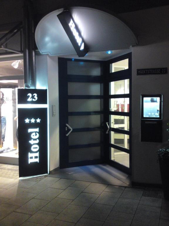 Hotel Keil ヴィルヘルムスハーフェン エクステリア 写真